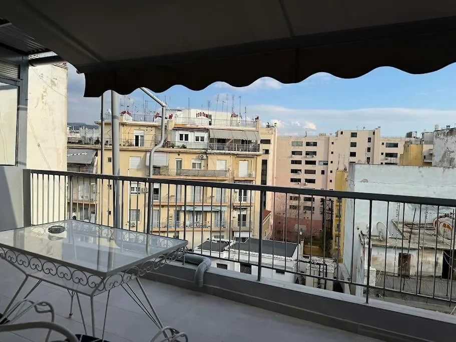 Cityscape Haven In 테살로니키 아파트
